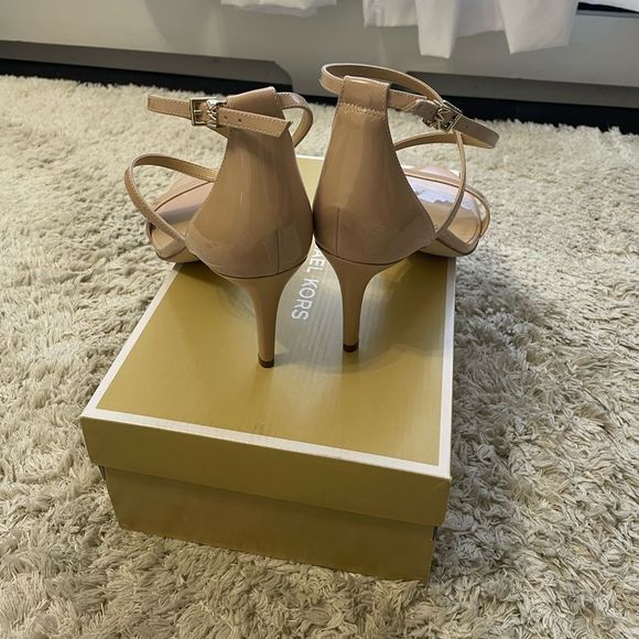 Michael Kors Ava Strappy Sandal Size 10 Blush - Picture 12 of 12